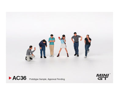 (Preorder) Mini GT 1:64 Figurine Car Enthusiasts