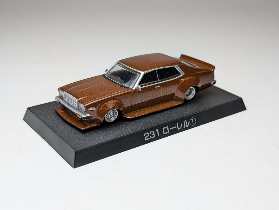 Aoshima 1/64 Grachan Nissan 231 Laurel Brown