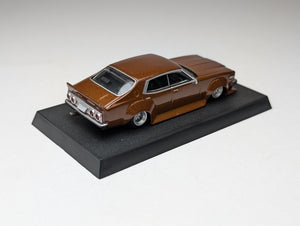 Aoshima 1/64 Grachan Nissan 231 Laurel Brown