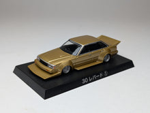 Load image into Gallery viewer, Aoshima 1/64 Gracan Collection Nissan 910 Bluebird 30 Leopard - Gold