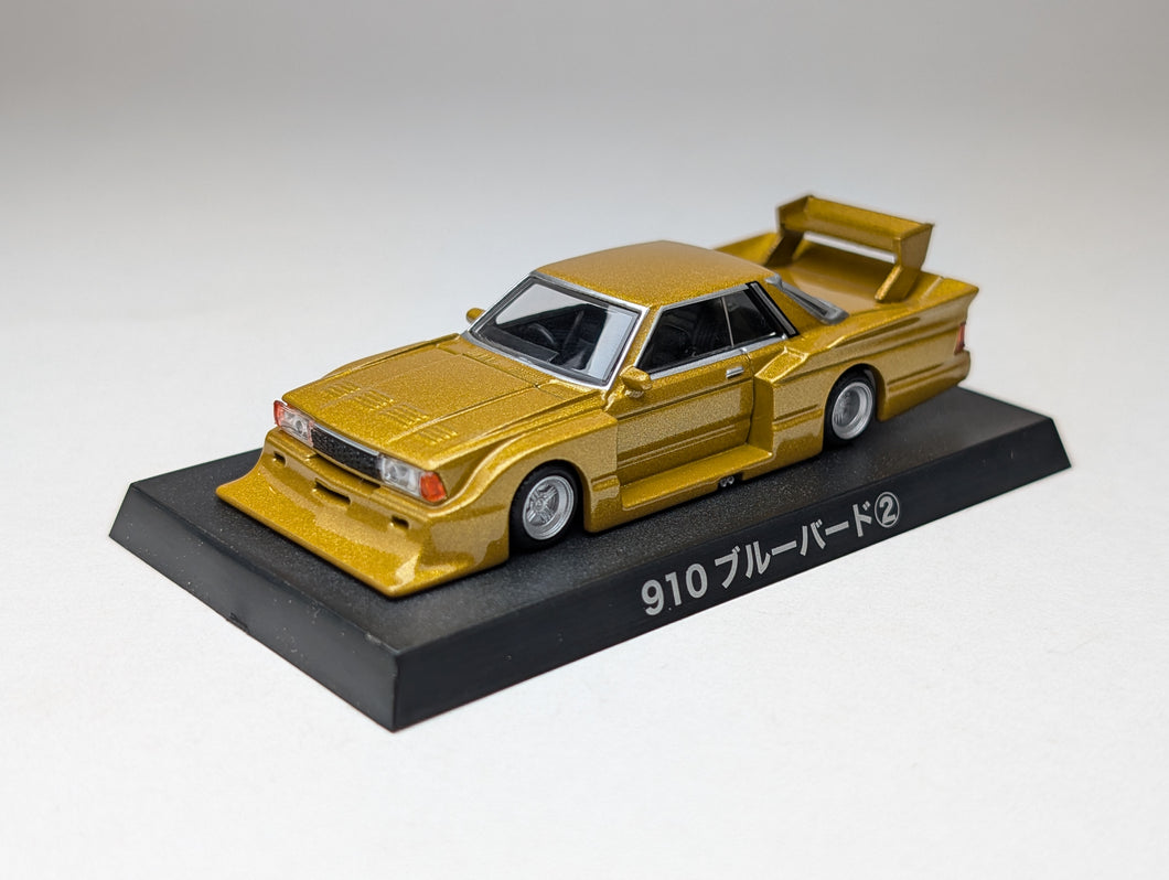 1/64 Aoshima Grachan Nissan 910 Bluebird Gold