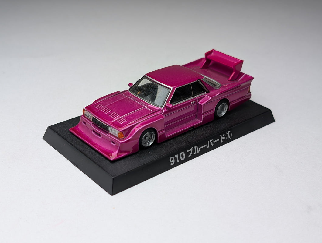 1/64 Aoshima Grachan Nissan 910 Bluebird Pink