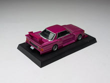 Load image into Gallery viewer, 1/64 Aoshima Grachan Nissan 910 Bluebird Pink