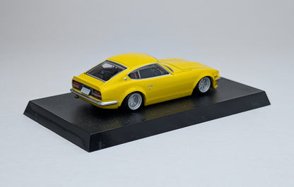 Aoshima 1/64 Grachan Collection Nissan Fairlady ZS30 (Yellow)