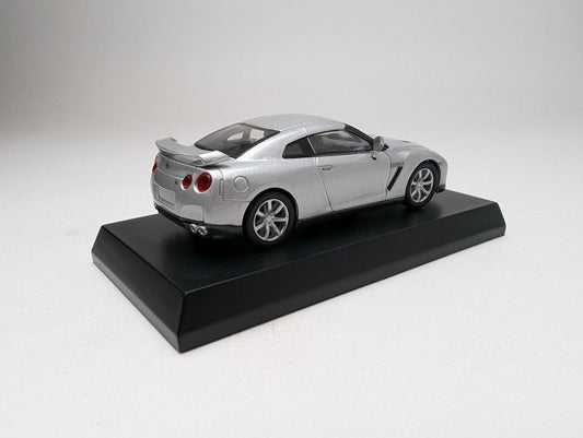 Kyosho 1/64 Scale Minicar Collection Nissan GT-R  (Silver)