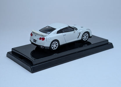 Kyosho Beads Collection Nissan GT-R (White)