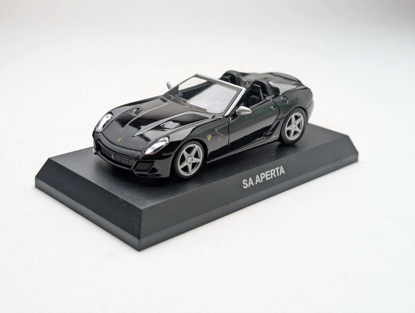 KYOSHO 1:64 Ferrari SA Aperta (Black)