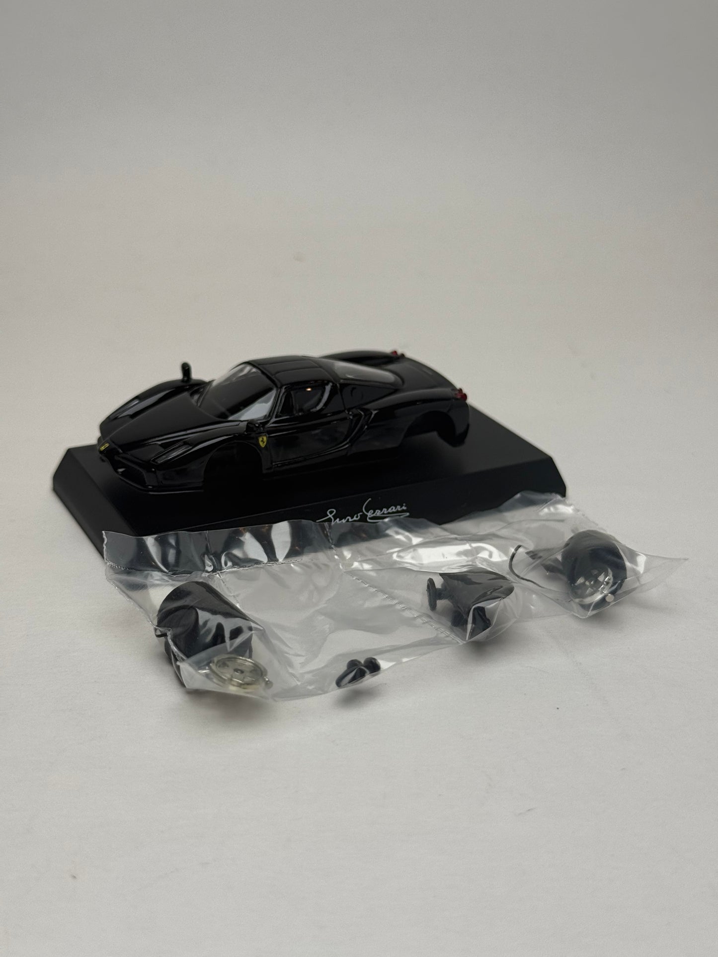 KYOSHO 1:64 Ferrari Sano Ferrari (Black)