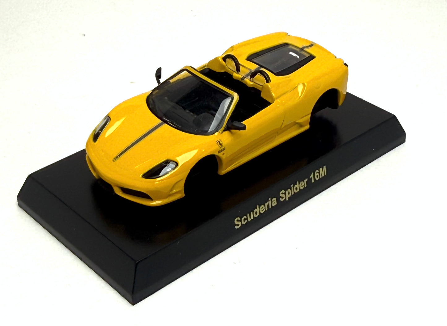 KYOSHO 1:64 Ferrari Scuderia Spider 16M (Red/ Yellow)