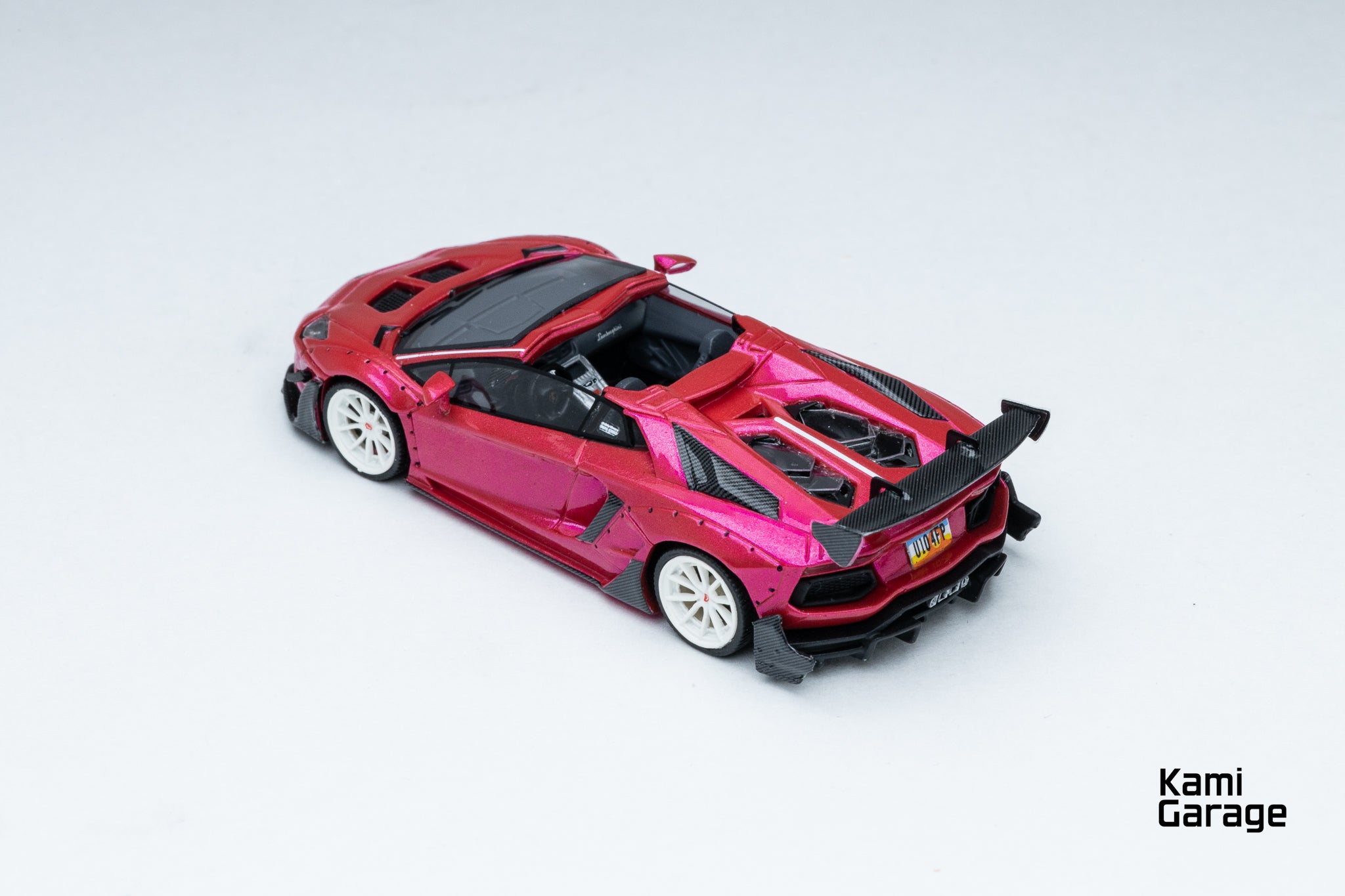 Kami Garage x Stradman 1:64 LBWK Aventador Roadster Limited Edition ...