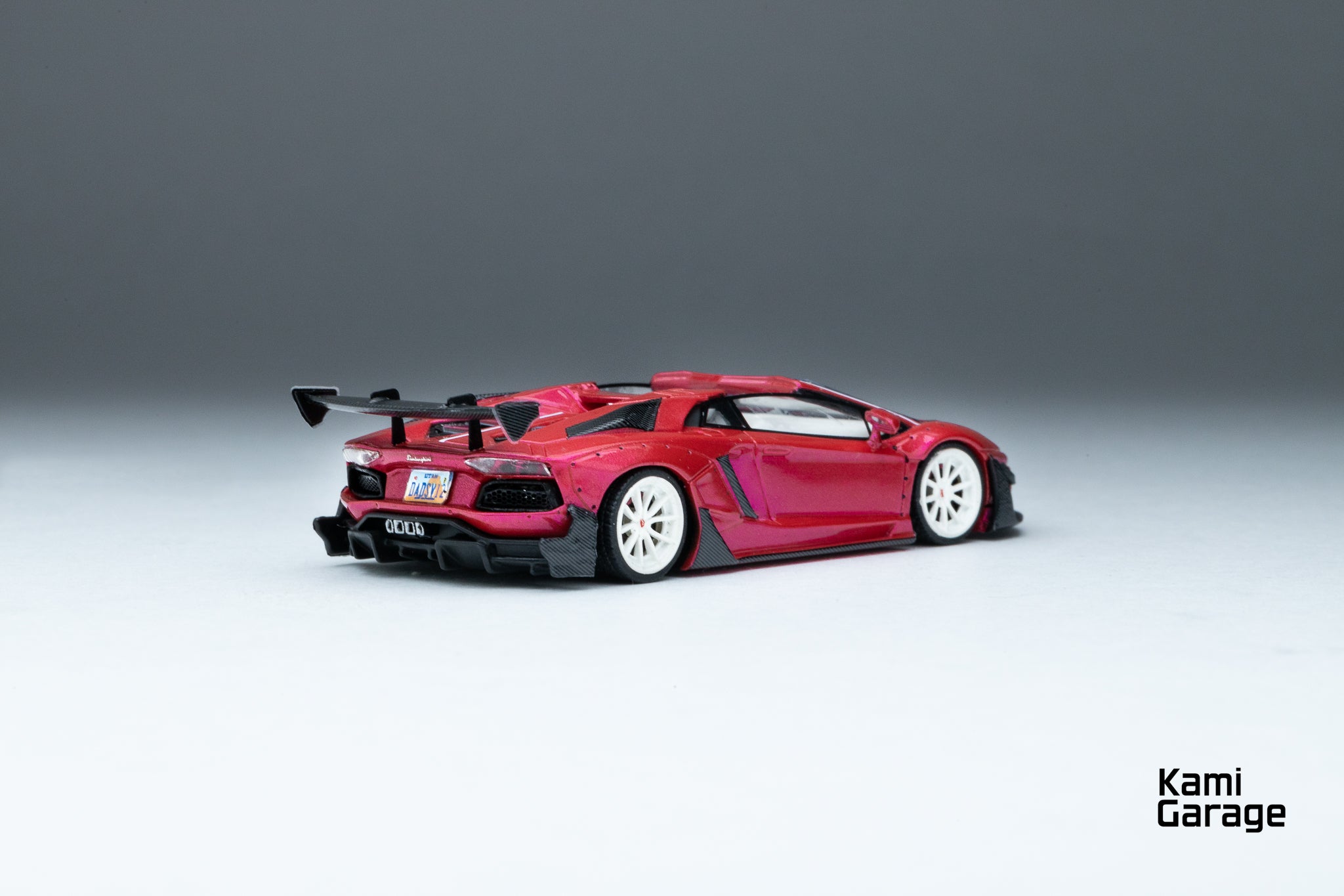 Kami Garage x Stradman 1:64 LBWK Aventador Roadster Limited Edition ...
