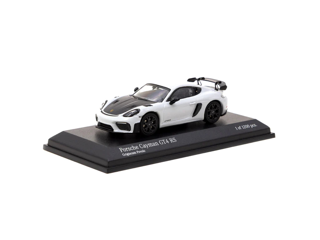 Amazon.co.jp: Schuco 1/43 Irmscher V8Star Series #9 Cecotto : Toys & Games