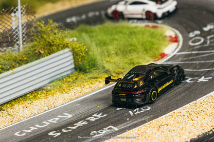 Tarmac Works x Minichamps 1:64 Porsche GT3RS (992.2) MR – Black Yellow – Showcase – Limited Edition