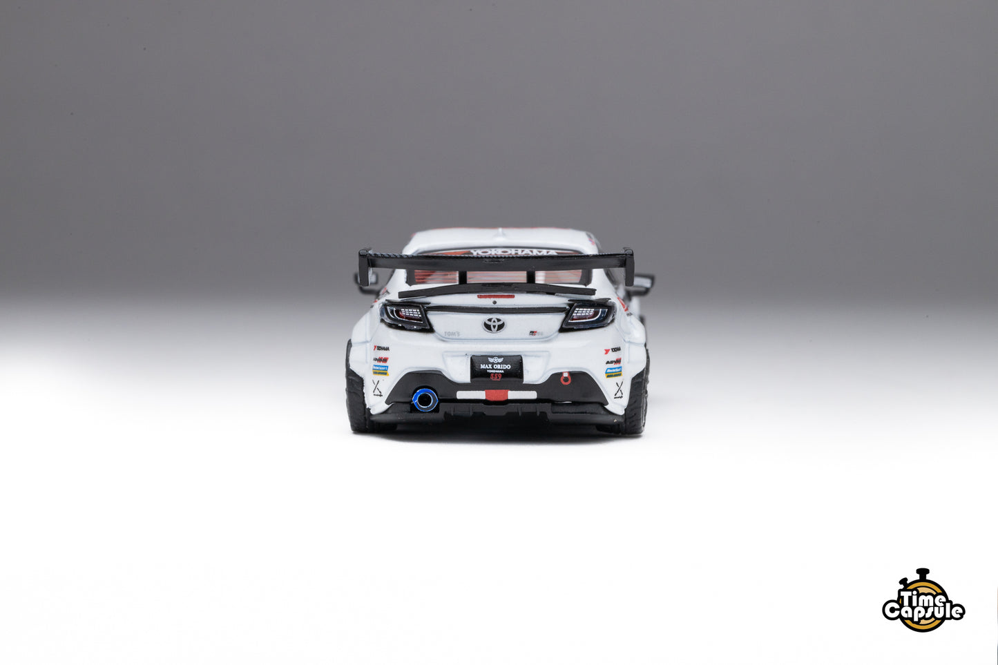 A’PEXi x Time Capsule 1/64 Toyota TOM'S GR86 Time Attack 2023 Maaya Orido & Hana Burton