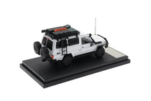 Load image into Gallery viewer, Autobots 1:64 Scale White Land Cruiser J70 LC78 ORV SUV