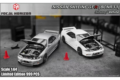 Focal 1:64 Nissan Skyline R33 GTR with open hood Silver/White