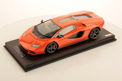 MR Collection 1:18 Lamborghini Countach LPI 800-4 Arancio Orange