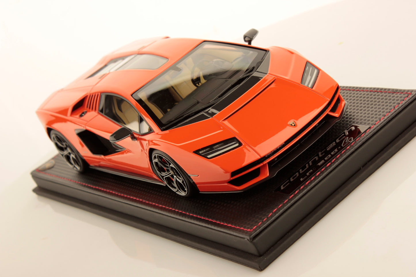 MR Collection 1:18 Lamborghini Countach LPI 800-4 Arancio Orange