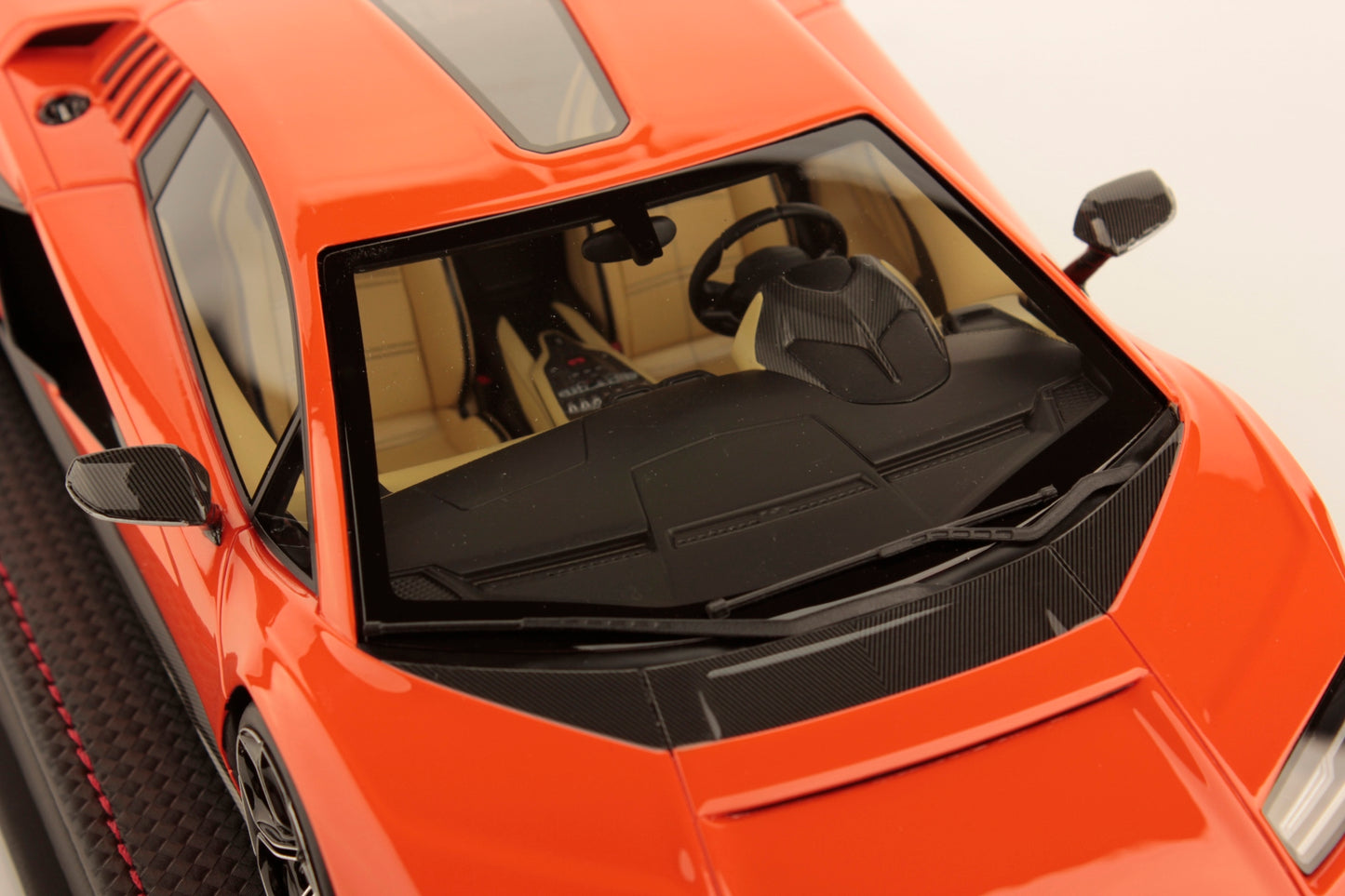 MR Collection 1:18 Lamborghini Countach LPI 800-4 Arancio Orange