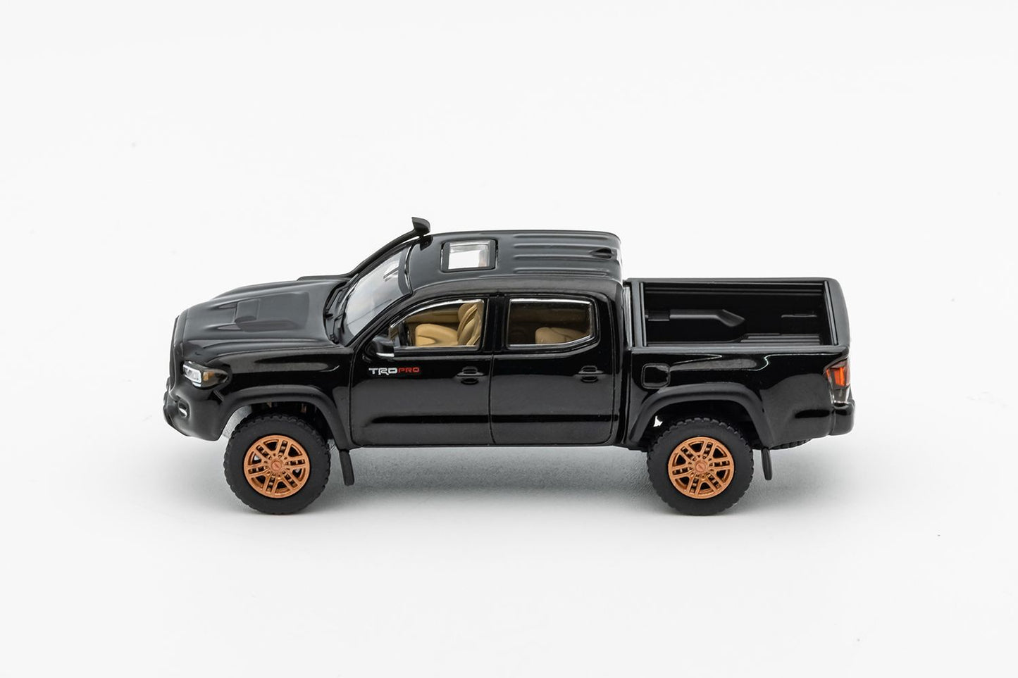 GCD US Exclusive 1/64 Toyota Tacoma TRD PRO Black with Roll Bar+ Spotlights Ltd 500pcs