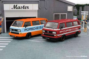 Master 1/64 Volkswagen T3 Carrera Bus B32