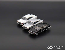 Load image into Gallery viewer, (Pre Order) Maxwell 1:64 Mercedes-Benz W116 450SEL ltd 699pcs