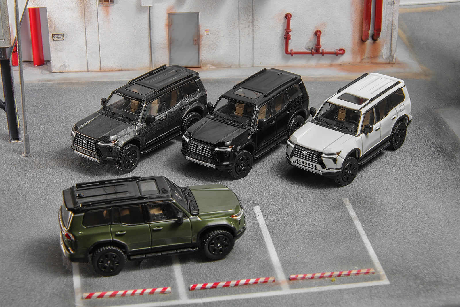 GCD 1/64 レクサス GX550 グレー