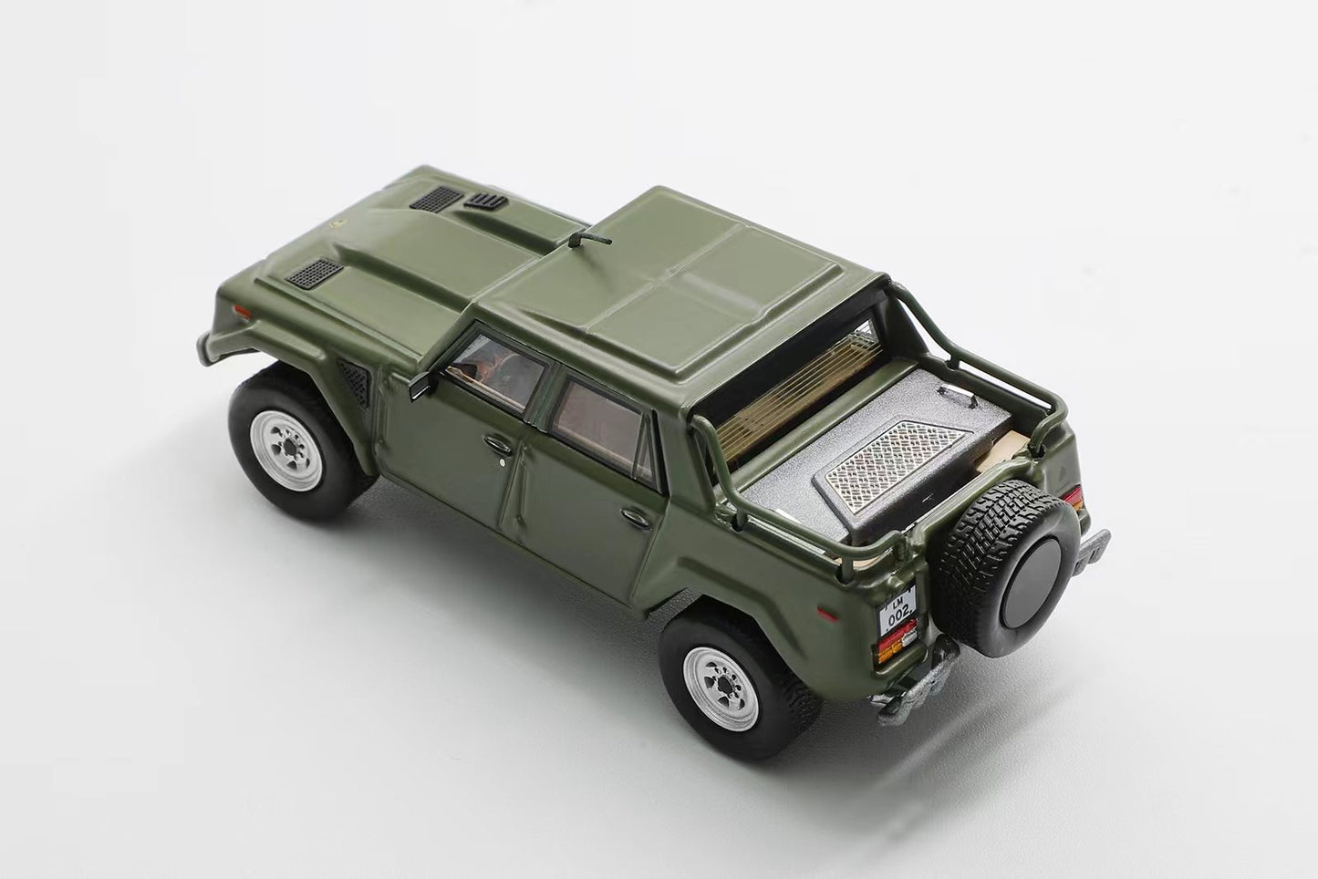 Shadow Pro 1:64 Lamborghini LM002 (Red/ Green)