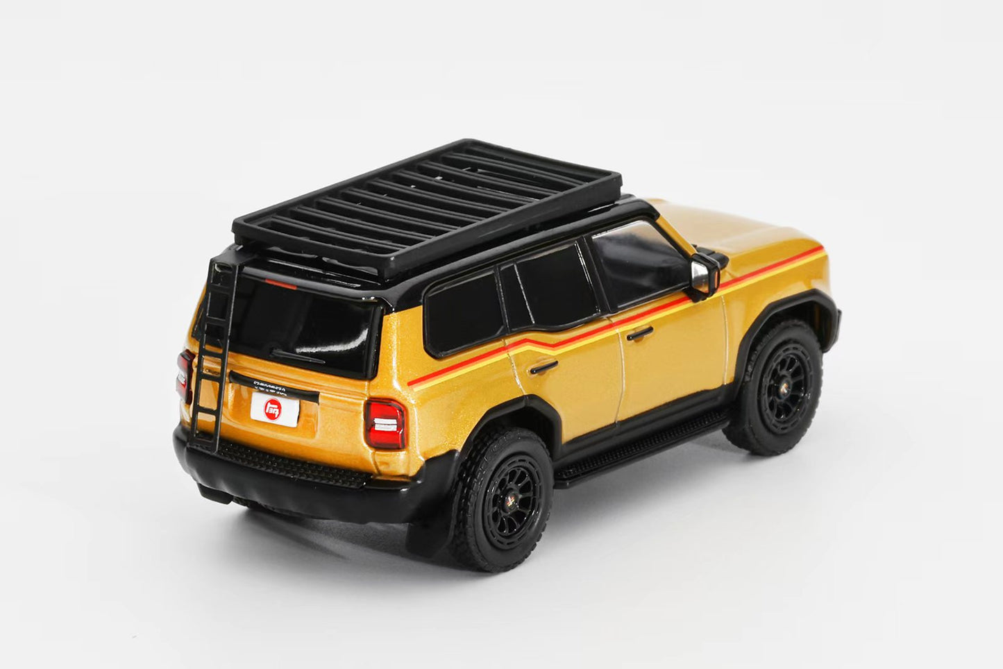 GCD 1:64 Toyota Land Cruiser 250 Gold