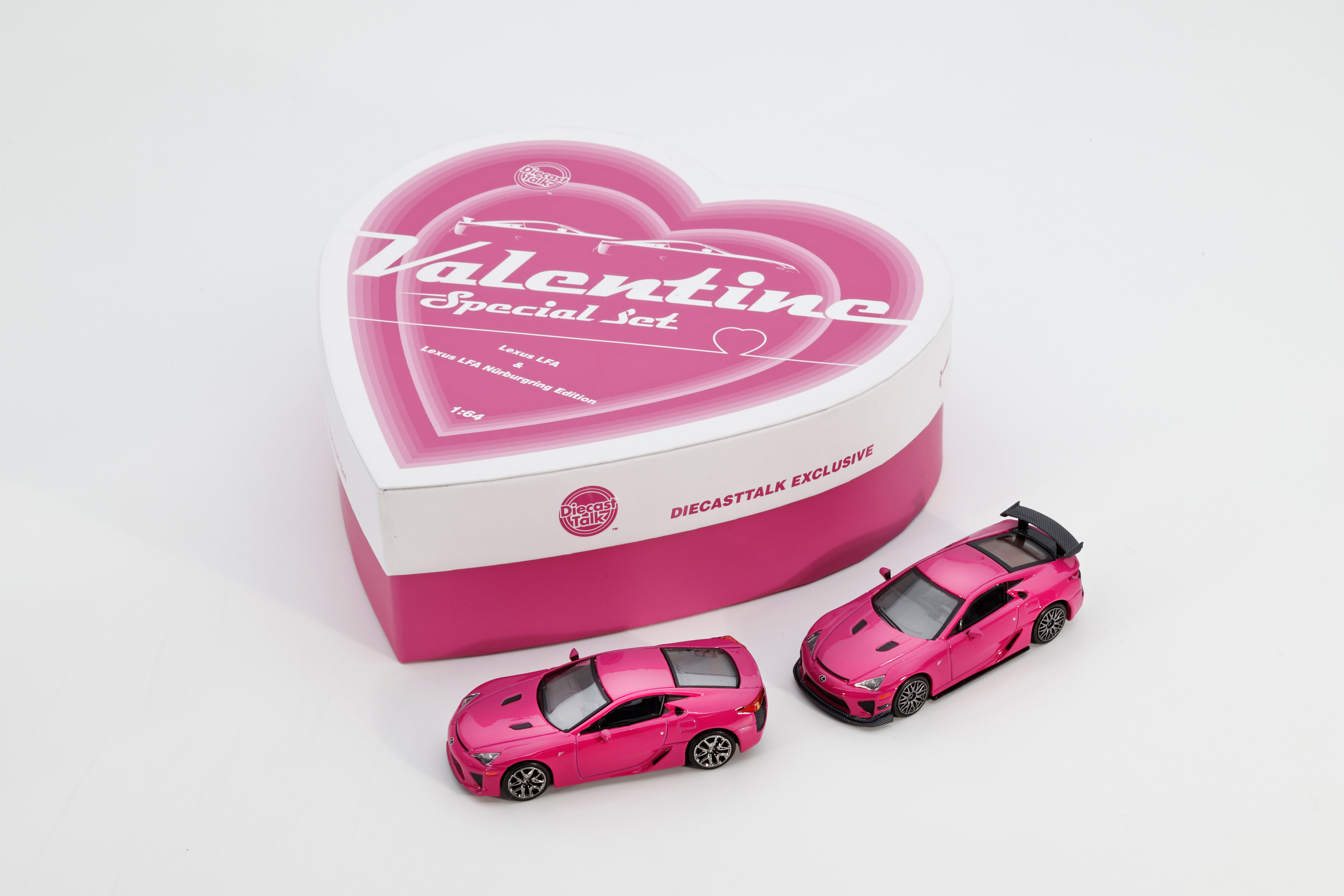LEXUS LFA　 バレンタインデー・スペシャル・セット DiecastTalk Exclusive GCD 1:64 Lexus LFA Valentine's Day Special Set