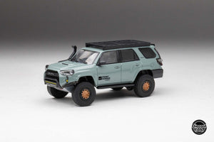 (Pre Order) DiecastTalk x Front Runner 1/64 Toyota 4Runner TRD PRO Overland Lunar Rock Ltd 1008 pcs