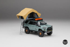 (Pre Order) DiecastTalk x Front Runner 1/64 Toyota 4Runner TRD PRO Overland Lunar Rock Ltd 1008 pcs