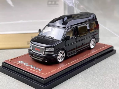 GOC 1/64 GMC Savana VIP Van