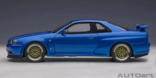 Load image into Gallery viewer, AUTOart 1:18 Nissan Skyline GT-R R34 V Spec II BBS LM Wheel Version