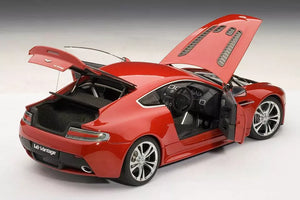 AUTOart 1:18 Aston Martin Vantage V12 Red 2010