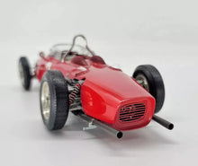 Load image into Gallery viewer, CMC 1:18 FERRARI F1 DINO 156 SHARKNOSE P.HILL #2 WORLD CHAMPION 1961 LIM. #M-068