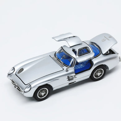 YS Model 1:64 Mercedes Benz 300SLR Uhlenhaut Coupé Blue Interior