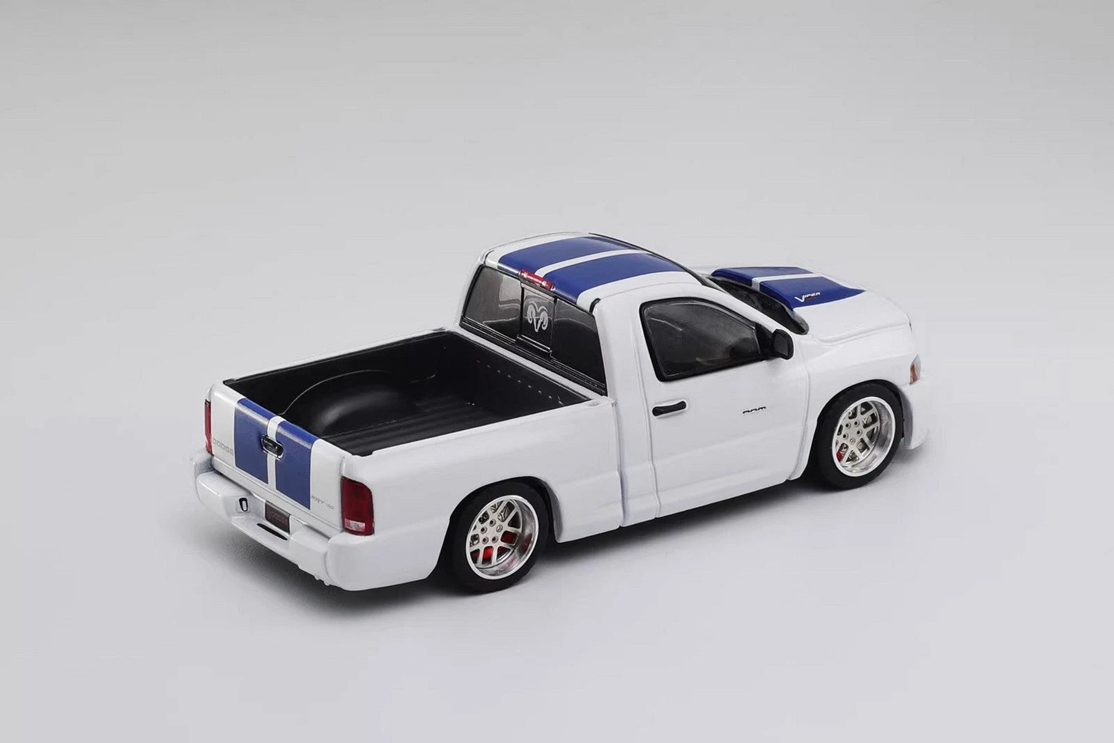 GDC 2003 ダッジ・ラム SRT 10 GCD Shoom 1/64 2003 Dodge Ram SRT-10 Pickup – DiecastTalk