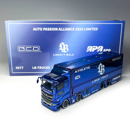 GCD 1:64 Mitsubishi Fuso Super Great Transport LBWK APA Expo