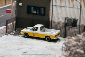 Tarmac Works 1:64 Volkswagen Caddy Moon Equipped