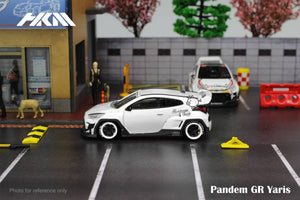 HKM 1:64 Pandem Toyota Yaris White