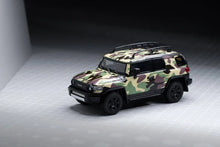 Load image into Gallery viewer, Stance Hunter 1:64 Toyota FJ Cruiser