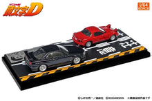 Load image into Gallery viewer, Modeler&#39;s 1:64 Scale Initial D Mazda MX-5 vs Nissan R34 GT-R Diorama Set